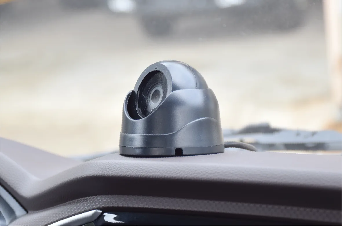 Đô Thành IZ50S – Xe tập lái - Camera đồng bộ, hỗ trợ giám sát học viên thực hành lái xe trên đường