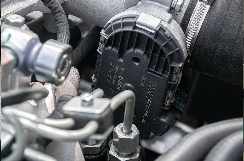 Đô Thành IZ50M Plus – Thùng composite - Cảm biến vị trí bướm ga Bosch (Germany)